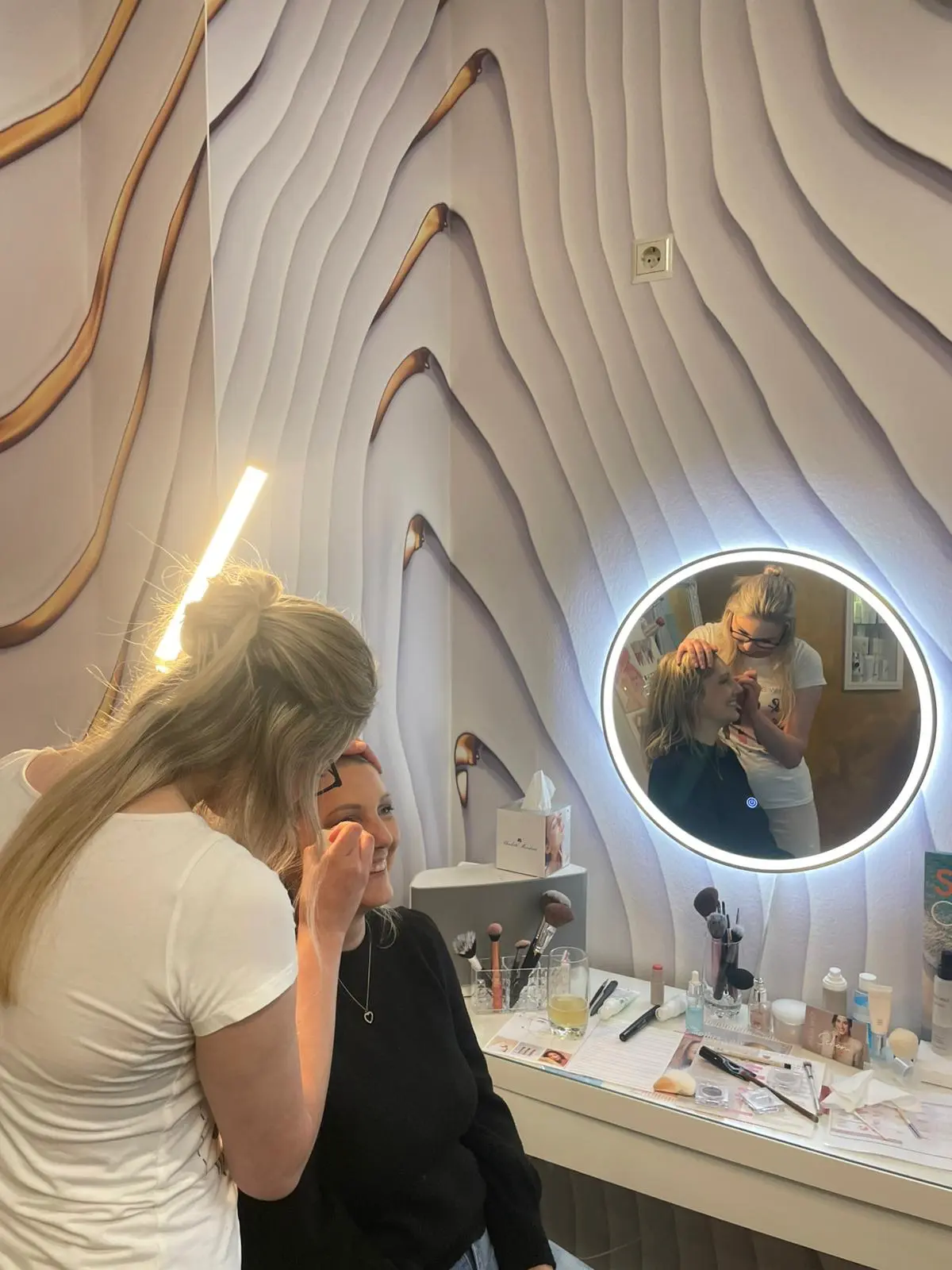 Lippenkontur schminken beim Schminkabend Wittenberg